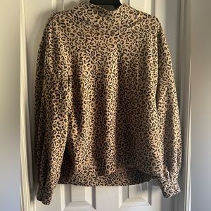 Abercrombie & Fitch sweater